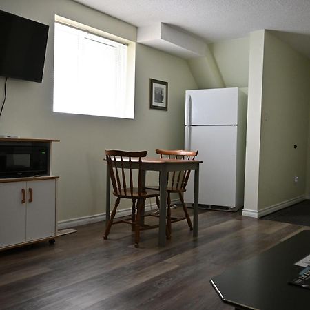 Metropolitan Suite Niagarawatervallen Buitenkant foto