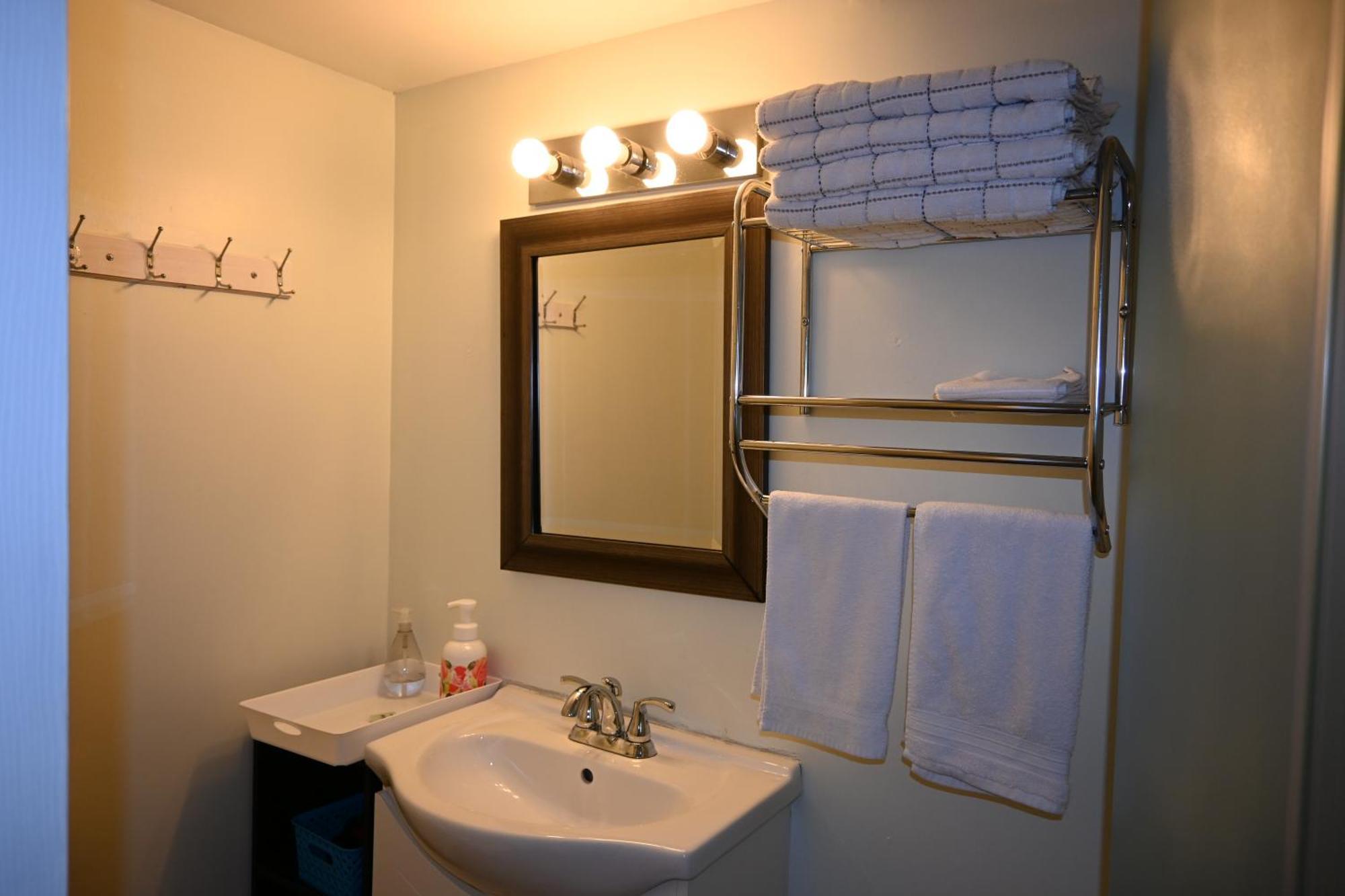 Metropolitan Suite Niagarawatervallen Buitenkant foto
